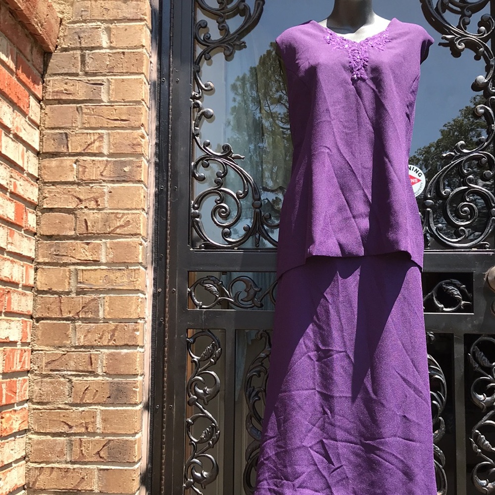 🚨B2G1 New DONNA VINCI Royal Purple Jeweled 2 Piece Skirt Set